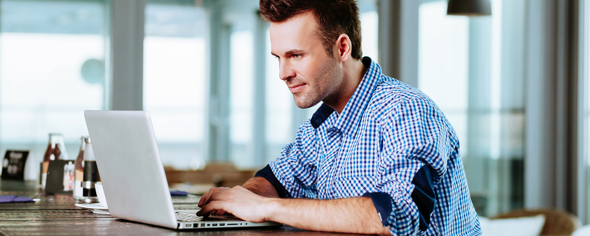 Internet profile expert monitoring on the client profile